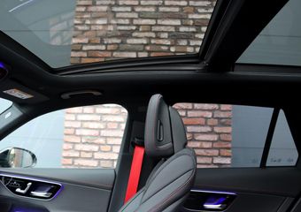 Mercedes-Benz GLC-KLASSE AMG 43 4MATIC+ Premium Aut9 | AMG Drive Unit | Distronic+ | Trekhaak | Memory | Digital Light | Panoramadak | Standkachel | Keyless Go | Surround Camera | Stoelverwarming Achter |