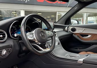 Mercedes-Benz GLC-KLASSE 300e 4MATIC AMG-Line | 360 Camera | Panodak | Memory | Keyless
