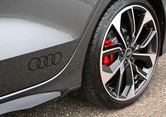 Audi A3 Limousine 35 TFSI S-Line Black edition RS | Pano | Apple-Carplay | Virtual