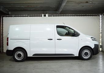 Citroen ë-Jumpy L2 50 kWh 136pk | ACHTERUITRIJCAMERA + SENSOREN | NAVIGATIE | CARPLAY | UIT VOORRAAD LEVERBAAR