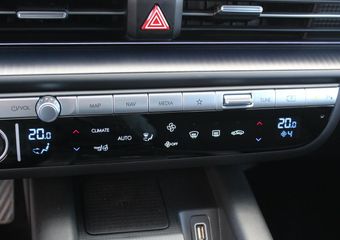 Hyundai IONIQ 6 Connect 77 kWh / ¤3000,- Voordeel Op Nieuwprijs / Rijklaarprijs / Direct Leverbaar /