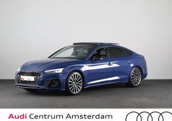 Audi A5 Sportback 35 TFSI S edition Competition 150 pk S-tronic | Private lease vanaf ¤ 822,- pm | Verlengde garantie | Navigatie | Panoramadak | Parkeersensoren | Achteruitrijcamera | Stoelverwarming |
