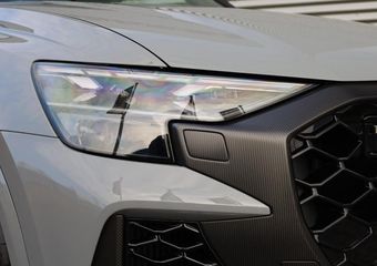 Audi RSQ8 PERFORMANCE B&O.ADV.+SPORTDIFF.+CARBON+305KM/H+23′