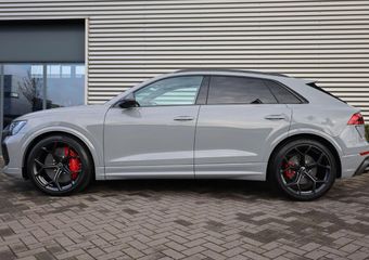Audi RSQ8 PERFORMANCE B&O.ADV.+SPORTDIFF.+CARBON+305KM/H+23′