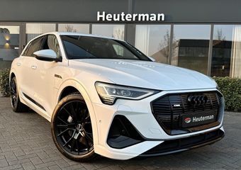 Audi e-tron 50 Quattro S Line Black Edition/ Sfeerverlichting