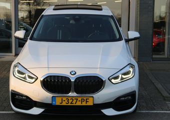 BMW 1-SERIE 118i Executive Edition PANO-DAK DEALER OND. NL-AUTO!