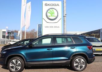 Skoda Karoq Business Edition 1.5 TSI 150pk AUTOMAAT | Achteruitrijcamera | Cruise control | Stoel- & stuurwielverwarming | Navigatie |