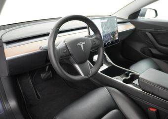 Tesla Model 3 Long Range 75kWh 463PK 19″ Mistl. Full-Self-Driving-Computer 3 Telefoon-Sleutel Premium Audio 4wd Lmv AutoPilot Panoramadak Camera’s Leder Adaptive-CruiseControl-Stop&Go Pdc Ecc Dual Motor Stoel en achterbank verwarming Keyless Electr.Stoelen+Memory+Easy-