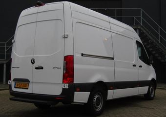 Mercedes-Benz SPRINTER 317CDI 170PK AUTOMAAT RWD L2H2 | * CAMERA * CRUISE CONTROL * STOELVERWARMING *