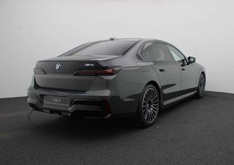 BMW i7 M70 xDrive | M Performance Package | Innovation Pack | Executive Pack | Exclusive Lounge | Connosseur Pack | Klima Akustik Pack