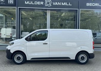 Citroen JUMPY GB L2 2.0 BlueHDi 145pk H6 | GEEN BPM | Trekhaak | NAVI | Carplay | DAB+ | Achteruitrijcamera | Parkeersensoren achter | Tussenwand comfort met raam | Bestuurdersstoel comfort | Bank voorpassagiers | Reservewiel | van ¤32.146 voor ¤26.295 ex. BTW | N40315