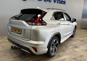 Mitsubishi ECLIPSE Cross 2.4 PHEV Executive Airco ECC | LED | 360 Camera | Trekhaak | Adaptive Cruise | Stoelverwarming | Apple Carplay Android Auto | isofix | NAP |