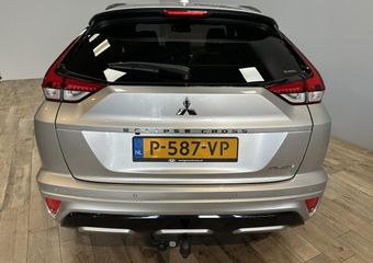 Mitsubishi ECLIPSE Cross 2.4 PHEV Executive Airco ECC | LED | 360 Camera | Trekhaak | Adaptive Cruise | Stoelverwarming | Apple Carplay Android Auto | isofix | NAP |