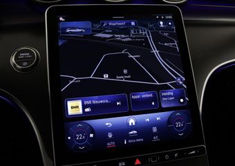 Mercedes-Benz C-KLASSE Estate 180 Luxury Line | Trekhaak | Memorypakket | Spiegelpakket | Verwarmde stoelen vooraan | USB-pakket | 	Parkeerpakket met achteruitrijcamera | Antidiefstalpakket GUARD 360° Plus |