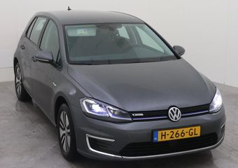 Volkswagen e-Golf E-DITION Metallic/ Led/ clima/ Navi/  Parkeersensoren/  16 lmv