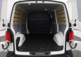 Volkswagen TRANSPORTER 2.0 TDI 90 pk L1H1 26 Economy Business | 3-zits | Parkeersensoren achter | Apple Carplay / Android Auto | Cruise Control