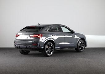 Audi Q3 Sportback 45 TFSI e S Edition Private lease vanaf ¤825,- pm | 245 pk S-tronic  | Verlengde garantie | Navigatie | Parkeersensoren | Adaptieve cruise control | Stoelverwarming |
