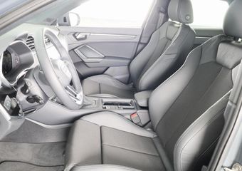 Audi Q3 Sportback 45 TFSI e S Edition Private lease vanaf ¤825,- pm | 245 pk S-tronic  | Verlengde garantie | Navigatie | Parkeersensoren | Adaptieve cruise control | Stoelverwarming |