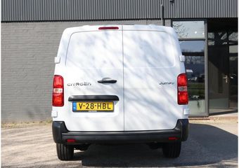 Citroen JUMPY 1.5 BlueHDI 120PK S&S L3 | AppleCarPlay/AndroidAuto | Navigatie | Achteruitrijcamera | Parkeersensoren Achter | Airco | Cruise Control | 3 Zitplaatsen Rechtsvoor | DAB Ontvanger |