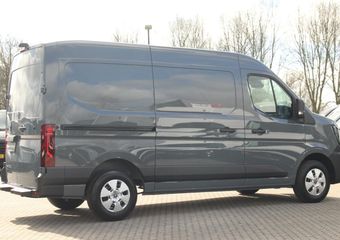 Renault MASTER T35 2.0dCi 150pk | L2H2 Extra | Android Navi | Camera | LED | Cruise | Lease 627,- p/m
