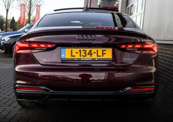 Audi A5 Sportback 40 TFSI 204 pk Quattro S Edition Competition / BTW-Auto/ NL-Auto/ 1-Eigenaar/ Pano-Dak/ Matrix-LED/ Keyless/ B&O-Sound/ 360-Camera/ 19” LMV