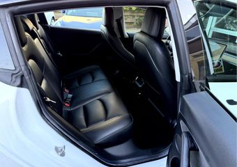 Tesla Model 3 Long Range AWD 75 kWh Stoel/Stuur Verwarming, Warmtepomp, Panoramadak, Camera
