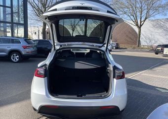 Tesla Model Y Performance AWD 75 kWh VAN ¤44.900,- VOOR ¤42.440,- UW LENTEVOORDEEL: ¤2.460 | TESLA GARANTIE T/M 3-2027