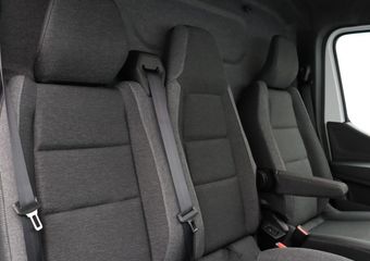 Renault MASTER T35 2.0 dCi 130pk L2H2 Advance | Trekhaak | Laadruimtepakket | Reservewiel |