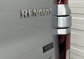 Renault TRAFIC E-Tech T29 L2H1 Advance 52 kWh / 3 Zitplaatsen / Achteruitrijcamera / Parkeersensoren Voor & Achter / Uit Voorraad Leverbaar / Apple Carplay/Android Auto /