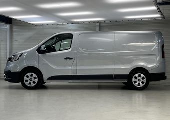 Renault TRAFIC E-Tech T29 L2H1 Advance 52 kWh / 3 Zitplaatsen / Achteruitrijcamera / Parkeersensoren Voor & Achter / Uit Voorraad Leverbaar / Apple Carplay/Android Auto /
