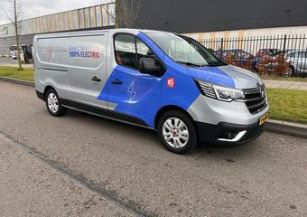 Renault TRAFIC E-Tech Red L2 H1, Airco, Nav, Camera