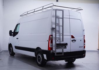 Renault MASTER 2.3 dCi 135 pk L2H2 Navi, Trekhaak Imperiaal met trap, Cruise control, Apple Carplay, 3-Zits