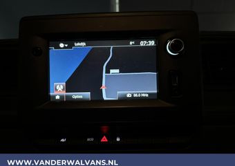 Renault MASTER 2.3 dCi 136pk L2H2 Euro6 Airco | Camera | Navigatie | Cruisecontrol | 2500kg Trekhaak, Parkeersensoren, bijrijdersbank