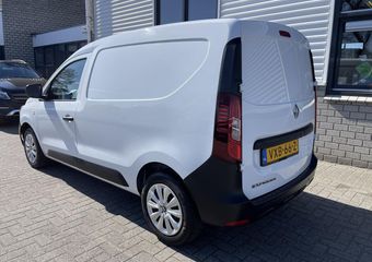 Renault EXPRESS 1.5 dCi 75 Comfort + / vaste prijs rijklaar ¤ 12.950 ex btw / lease vanaf ¤ 237 / airco / cruise / euro 6 diesel / schuifdeur / armsteun / parkeersensoren achter