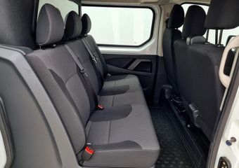 Renault TRAFIC 2.0 dCi 130 T29 L2H1 DC Work Edition / Trekhaak (2500KG Trekgewicht) / 6 Persoons / Navigatie / Camera / Airco