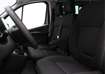 Renault TRAFIC Passenger dCi 110pk Grand Zen Camera | Carplay | Cruise | Navi | Parkeersens. v+a | Stoelverw.