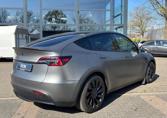 Tesla Model Y Performance AWD 75 kWh VAN ¤47.900,- VOOR ¤42.877,- UW LENTEVOORDEEL ¤5.023,- | TESLA GARANTIE T/M 12-2026