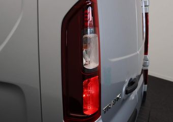Renault TRAFIC 2.0 dCi 130 T30 L2H1 Advance | Laadruimtepakket | Achteruitrijcamera | Vierseizoenbanden |