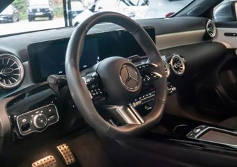 Mercedes-Benz A-KLASSE 250 e AMG ** MULTIBEAM LED, MBUX+, PANORAMA, CAMERA, WINTER ** 1e EIG – Ex MB-AG – JUNGE STERNE ** ** INFORMEER OOK NAAR ONZE AANTREKKELIJKE FINANCIAL-LEASE TARIEVEN **