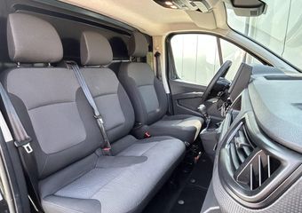 Renault TRAFIC 2.0 dCi 110 T30 L2H1 Comfort / L2H1 / 1e EIGENAAR / AIRCO / CRUISE / BLUETOOTH