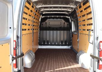 Renault MASTER T35 2.3 dCi 135 PK L2H2 3-ZITS WORK EDITION + TREKHAAK 2500 KG | APPLE CARPLAY | CAMERA