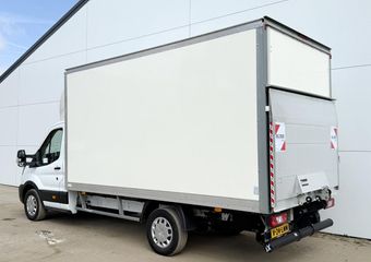 Ford TRANSIT 130pk Laadklep Airco Cruise Bakwagen Meubelbak