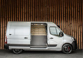 Renault MASTER T35 2.3 dCi 150PK Automaat L2H2 Work Edition | CAMERA | CARPLAY | ANDROID AUTO | AIRCO |