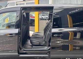 Renault KANGOO E-Tech Advance L2 44 kWh | DUBBELE CABINE | Achteruitrijcamera | Stoelverwarming | Navigatie | All-Season | DAB | Climate Control | Cruise Control |