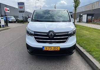 Renault TRAFIC E-Tech Red L2 H1, Nieuwstaat/New condition, Airco, Nav, Camera