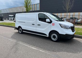 Renault TRAFIC E-Tech Red L2 H1, Nieuwstaat/New condition, Airco, Nav, Camera