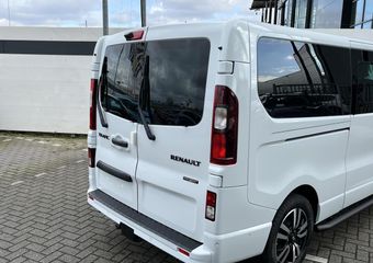 Renault TRAFIC 2.0 Blue dCi 170 DC T30 L2H1 Extra | BPM vrij | Direct leverbaar | Navigatie | Camera