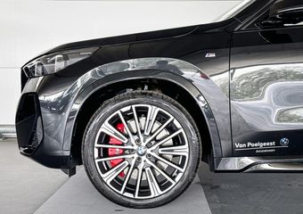 BMW X1 sDrive18i | M Sportpakket Pro | Trekhaak met elektrisch wegklapbare kogel