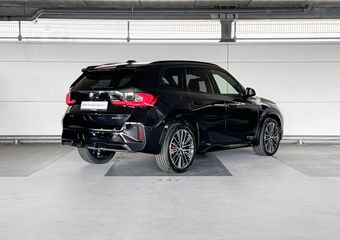 BMW X1 sDrive18i | M Sportpakket Pro | Trekhaak met elektrisch wegklapbare kogel