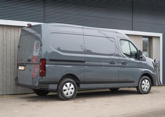 Renault MASTER T35 2.0 dCi 150 L2H2 Extra | Nieuw Model | Camera | Parkeersensoren | Apple Carplay